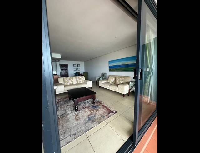 2 BEDROOM APARTMENT TO LET IN POINT WATERFRONT